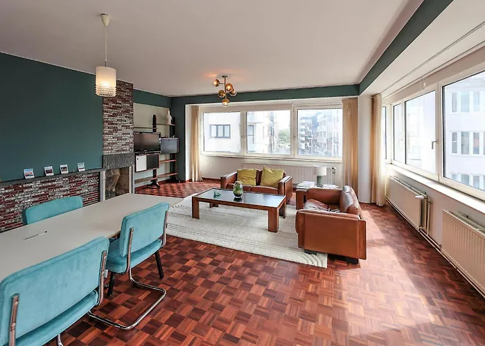 3 Bedroom In Apartment *