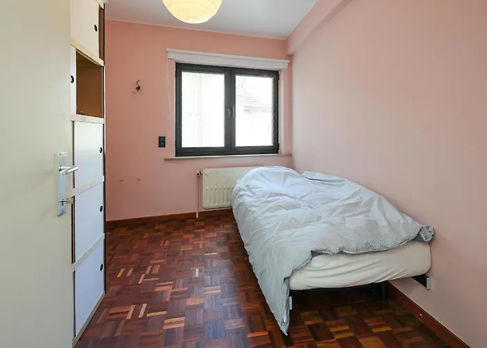 Apartment 3 Bedroom In Ostende