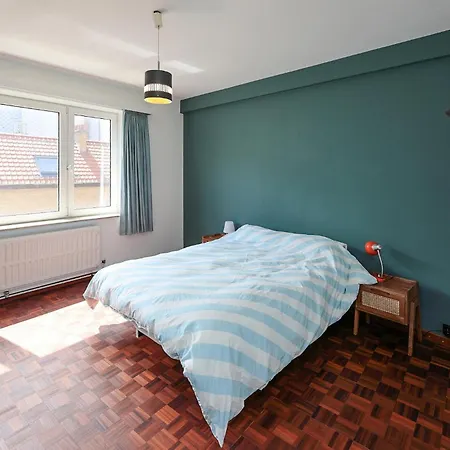 Apartment 3 Bedroom In
