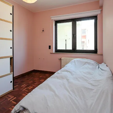 3 Bedroom In Apartment *